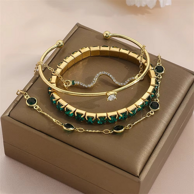 Emerald Glow – 4-Piece Bracelet Set
