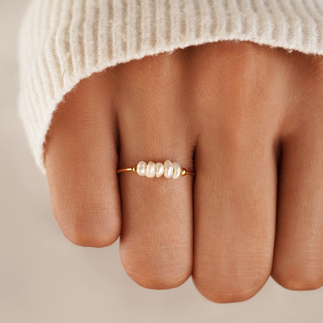 Lucienne | Classic Ring - IVORY MUSE
